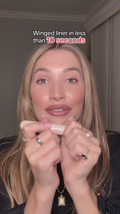 WingMaster Dual Stamp Eyeliner